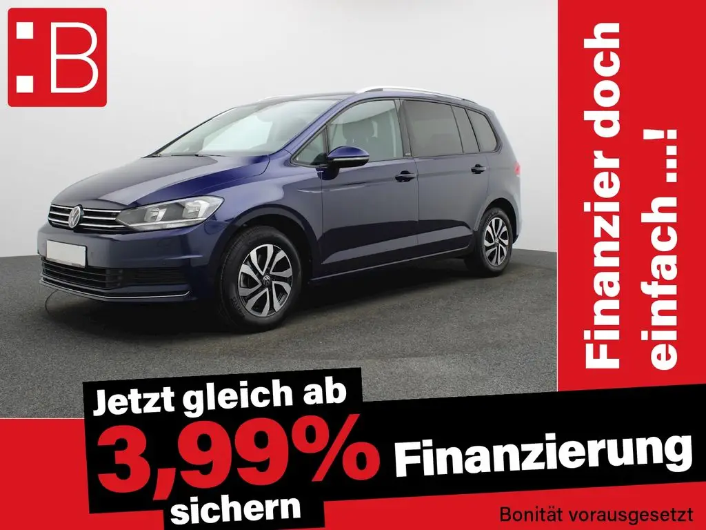 Photo 1 : Volkswagen Touran 2023 Essence