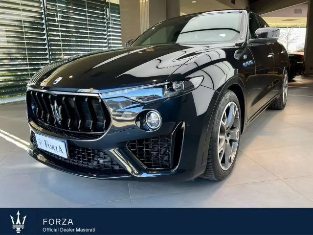 Photo 1 : Maserati Levante 2022 Hybride