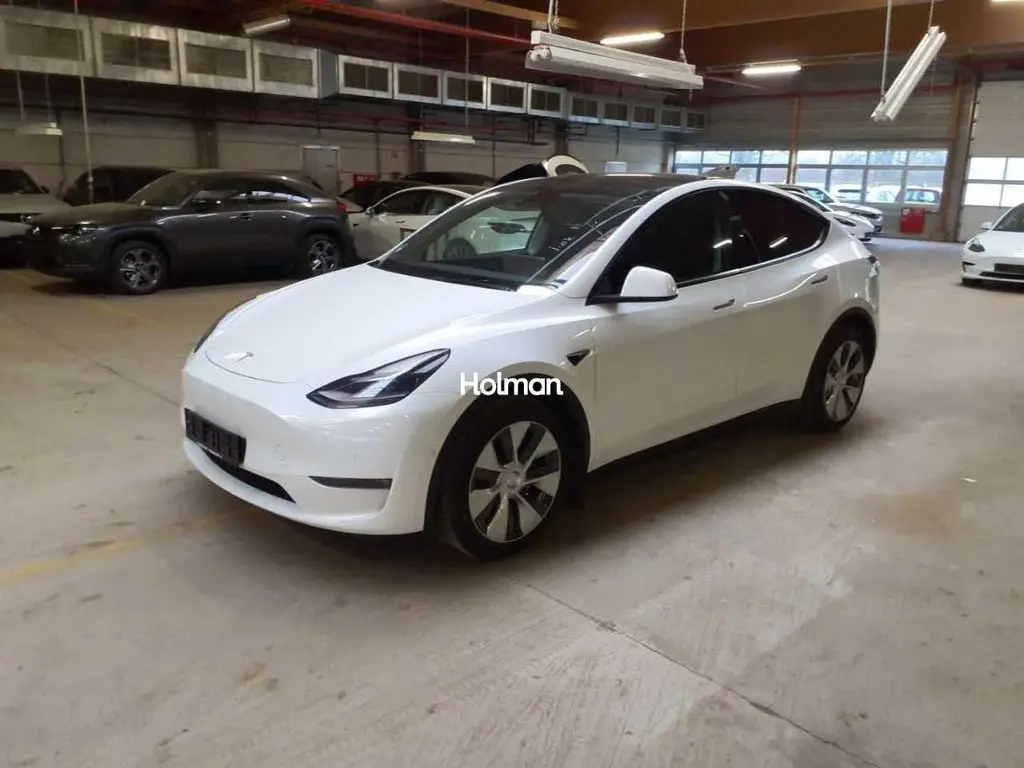 Photo 1 : Tesla Model Y 2021 Non renseigné