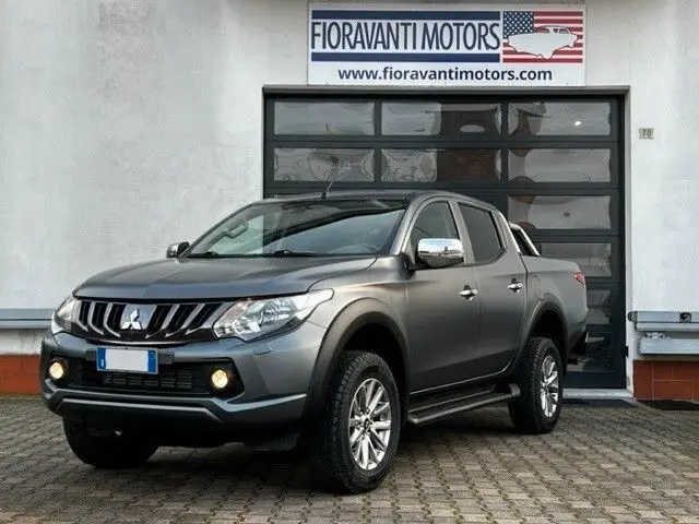 Photo 1 : Mitsubishi L200 2018 Not specified