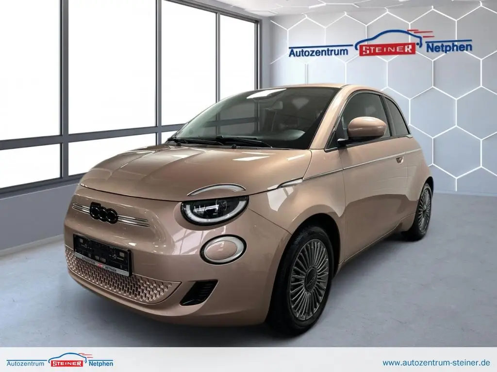 Photo 1 : Fiat 500 2023 Electric