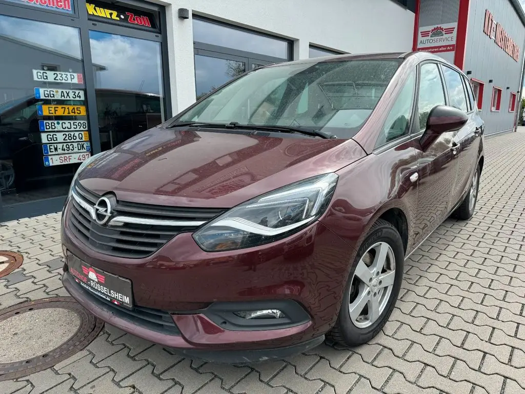 Photo 1 : Opel Zafira 2018 Diesel