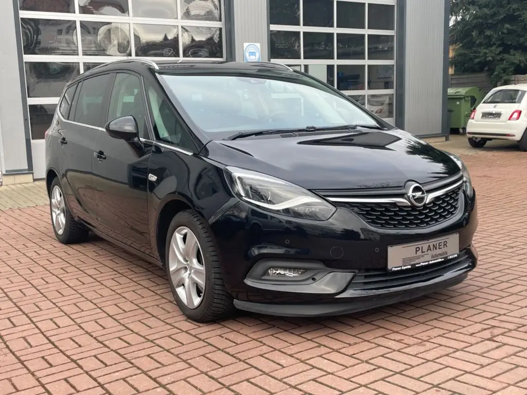 Photo 1 : Opel Zafira 2019 Essence