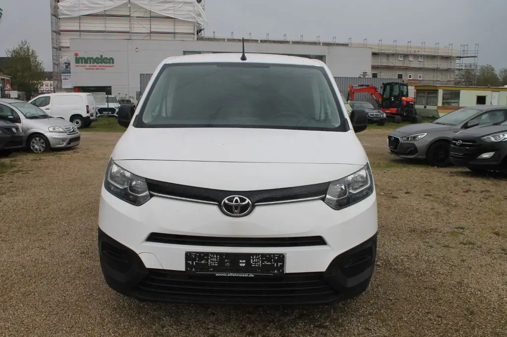 Photo 1 : Toyota Proace 2021 Not specified