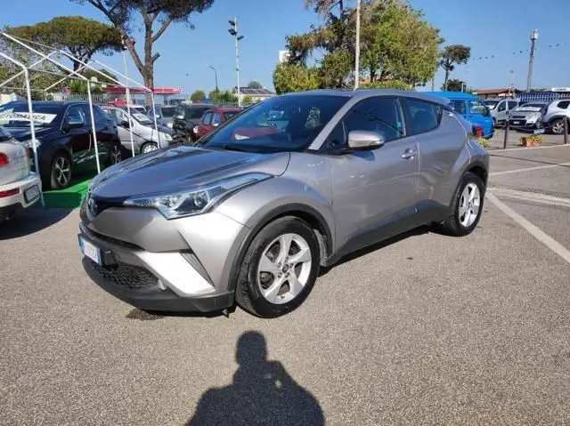 Photo 1 : Toyota C-hr 2017 Not specified