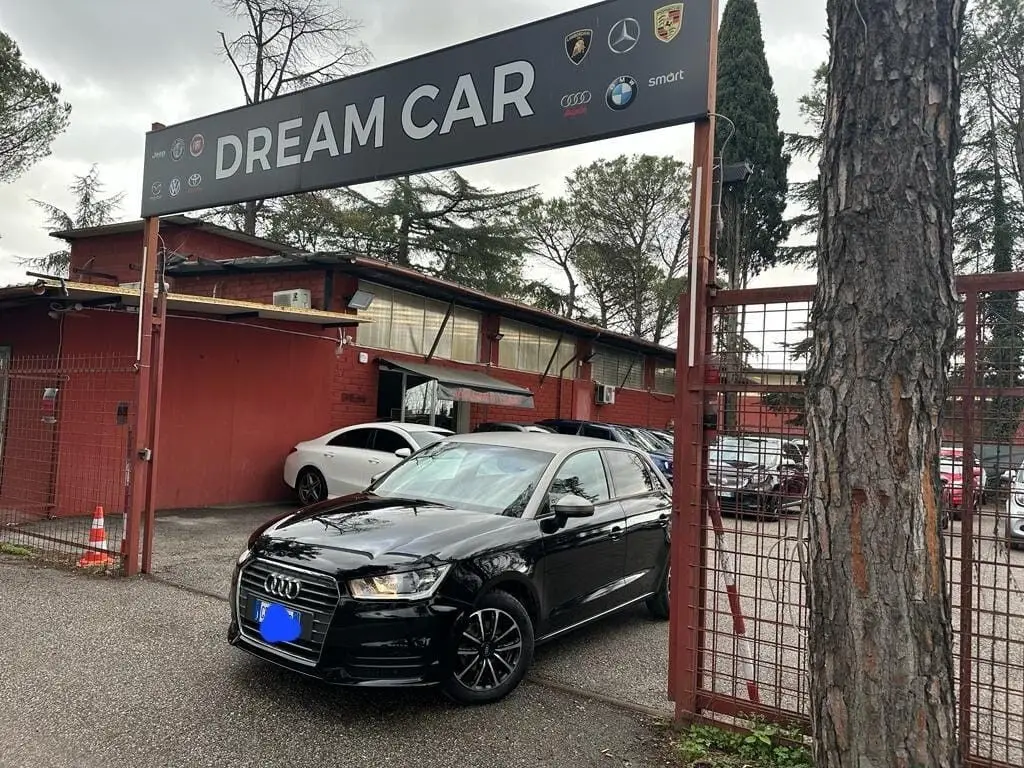 Photo 1 : Audi A1 2017 Diesel