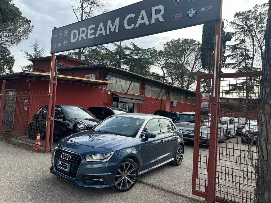 Photo 1 : Audi A1 2017 Petrol