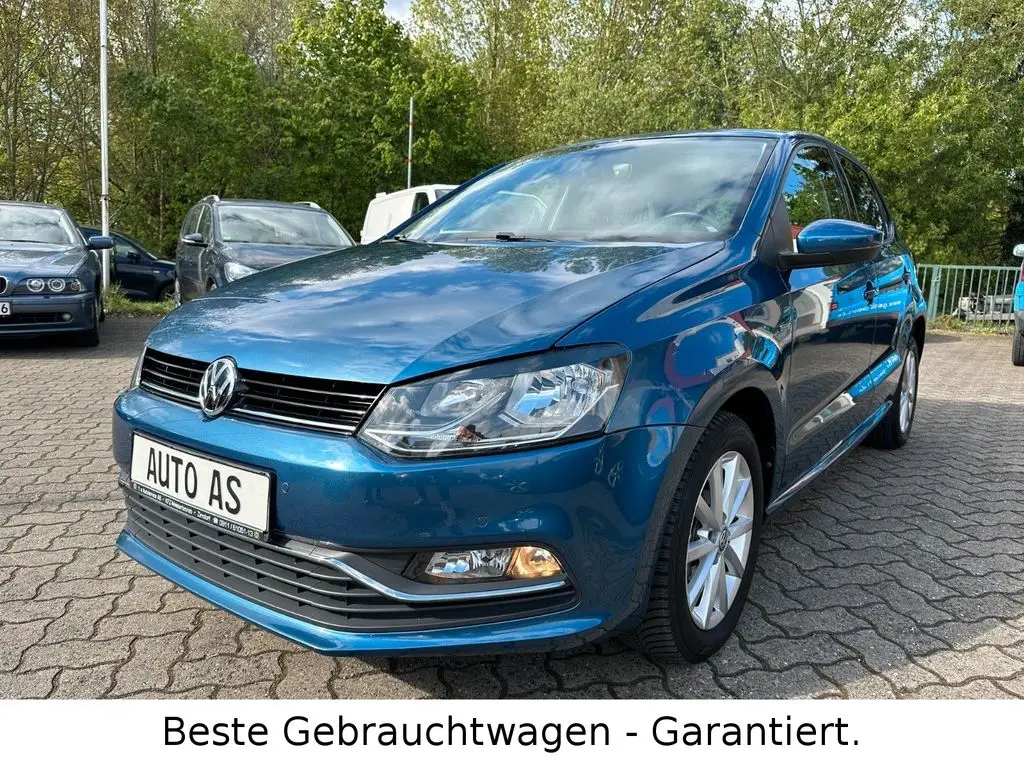 Photo 1 : Volkswagen Polo 2015 Petrol