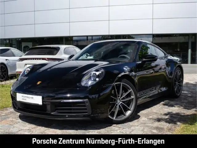Photo 1 : Porsche 992 2023 Essence
