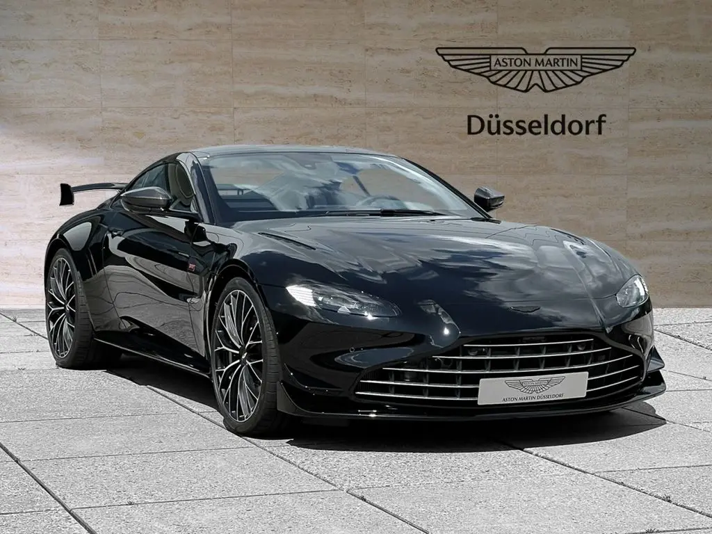 Photo 1 : Aston Martin V8 2023 Essence