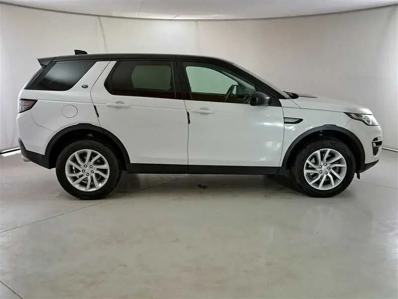 Photo 1 : Land Rover Discovery 2019 Not specified