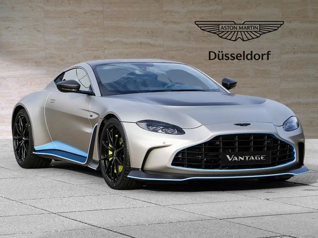 Photo 1 : Aston Martin V12 2023 Essence