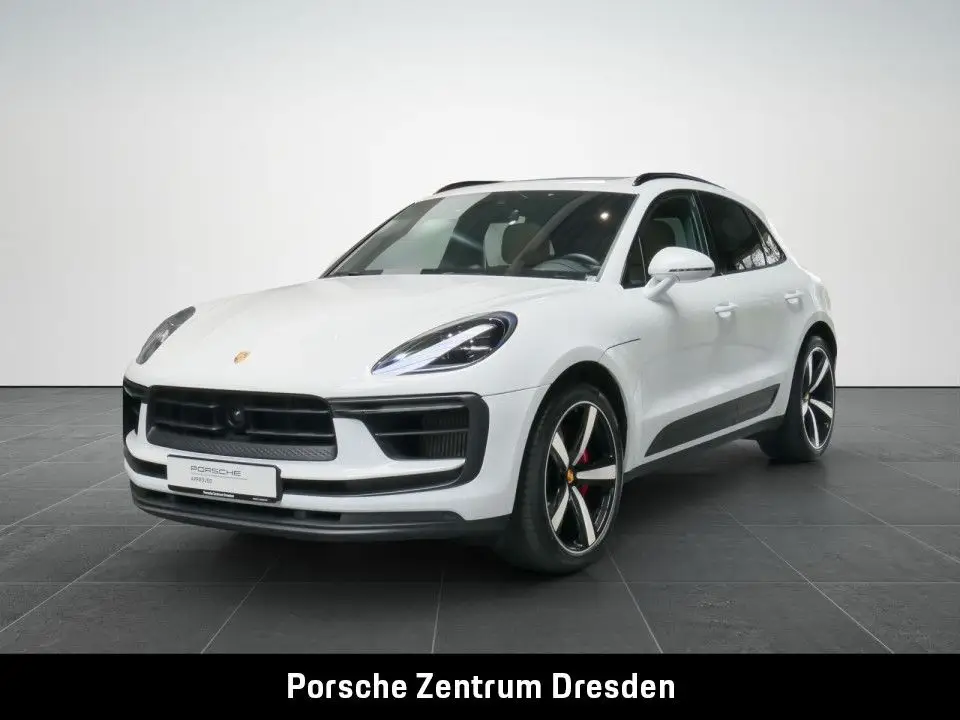 Photo 1 : Porsche Macan 2023 Essence