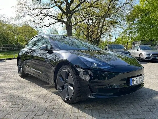 Photo 1 : Tesla Model 3 2023 Not specified