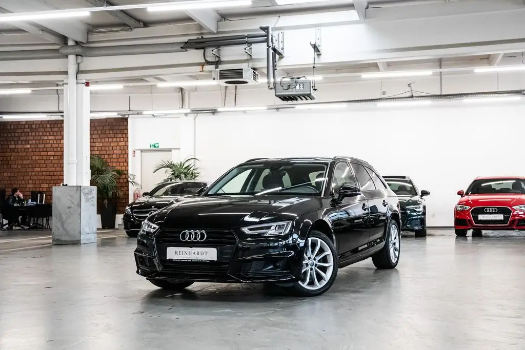 Photo 1 : Audi A4 2019 Essence
