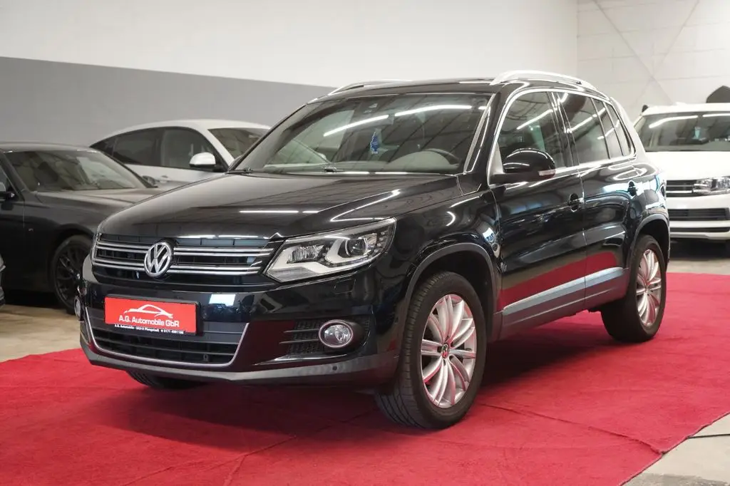Photo 1 : Volkswagen Tiguan 2015 Essence