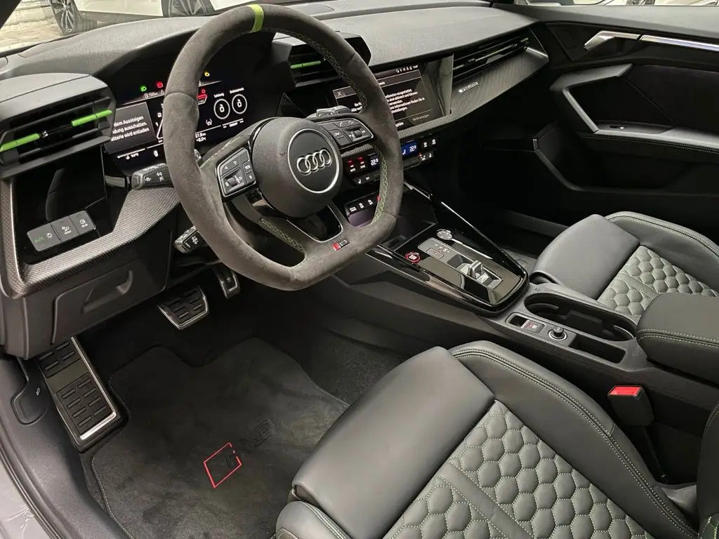 Photo 1 : Audi Rs3 2024 Petrol