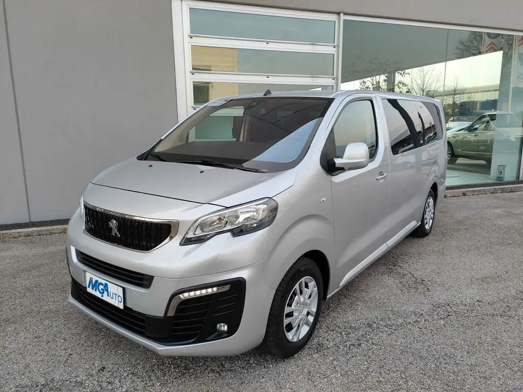 Photo 1 : Peugeot Traveller 2019 Not specified