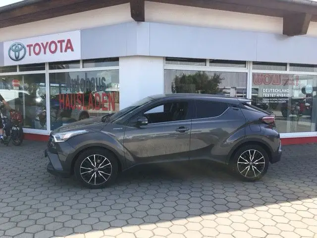 Photo 1 : Toyota C-hr 2017 Hybride