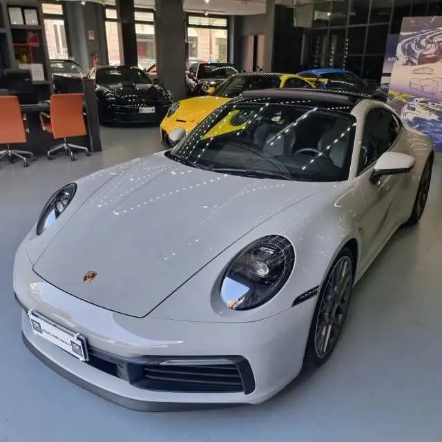 Photo 1 : Porsche 911 2020 Not specified