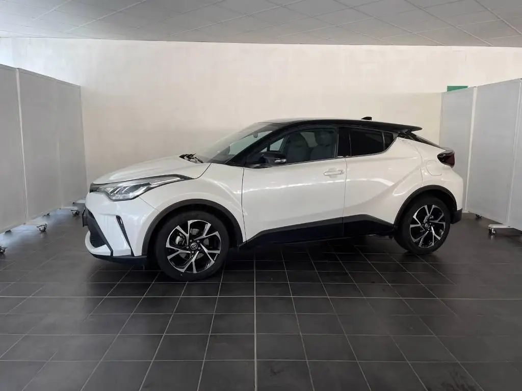 Photo 1 : Toyota C-hr 2021 Not specified
