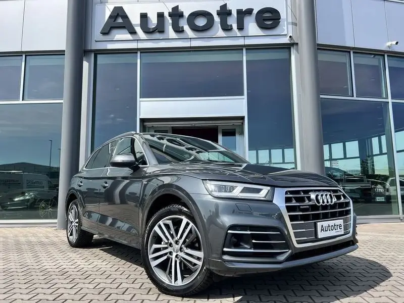 Photo 1 : Audi Q5 2018 Not specified