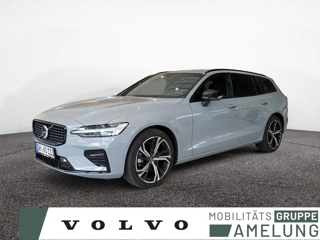 Photo 1 : Volvo V60 2023 Diesel