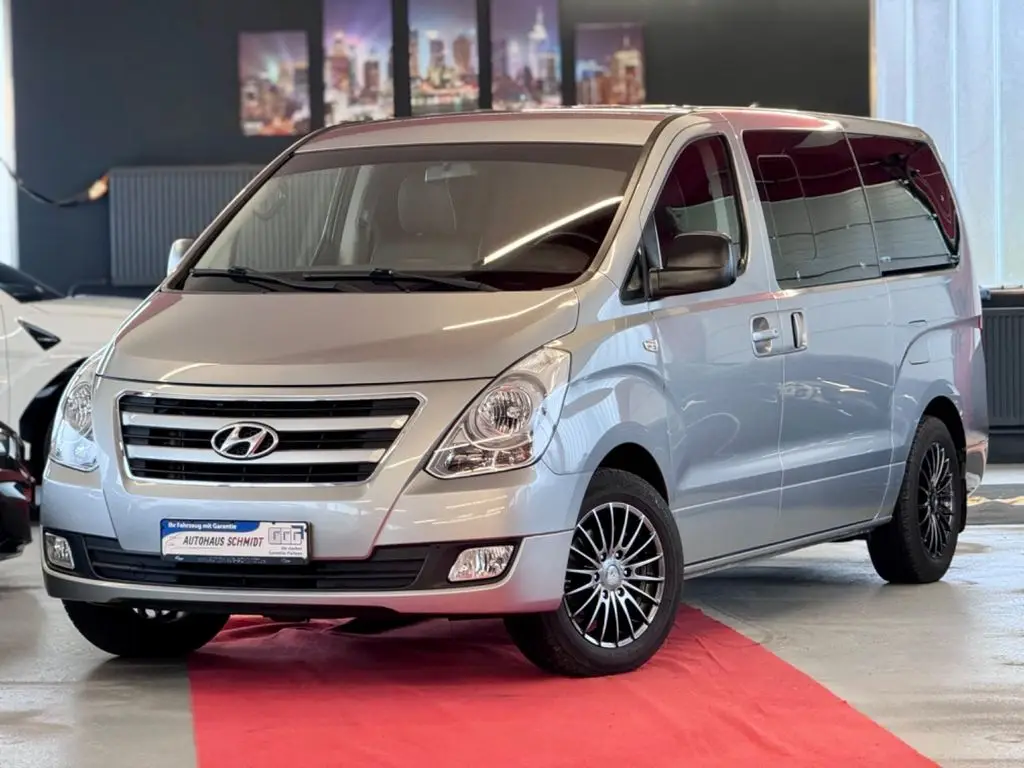 Photo 1 : Hyundai H-1 2016 Not specified