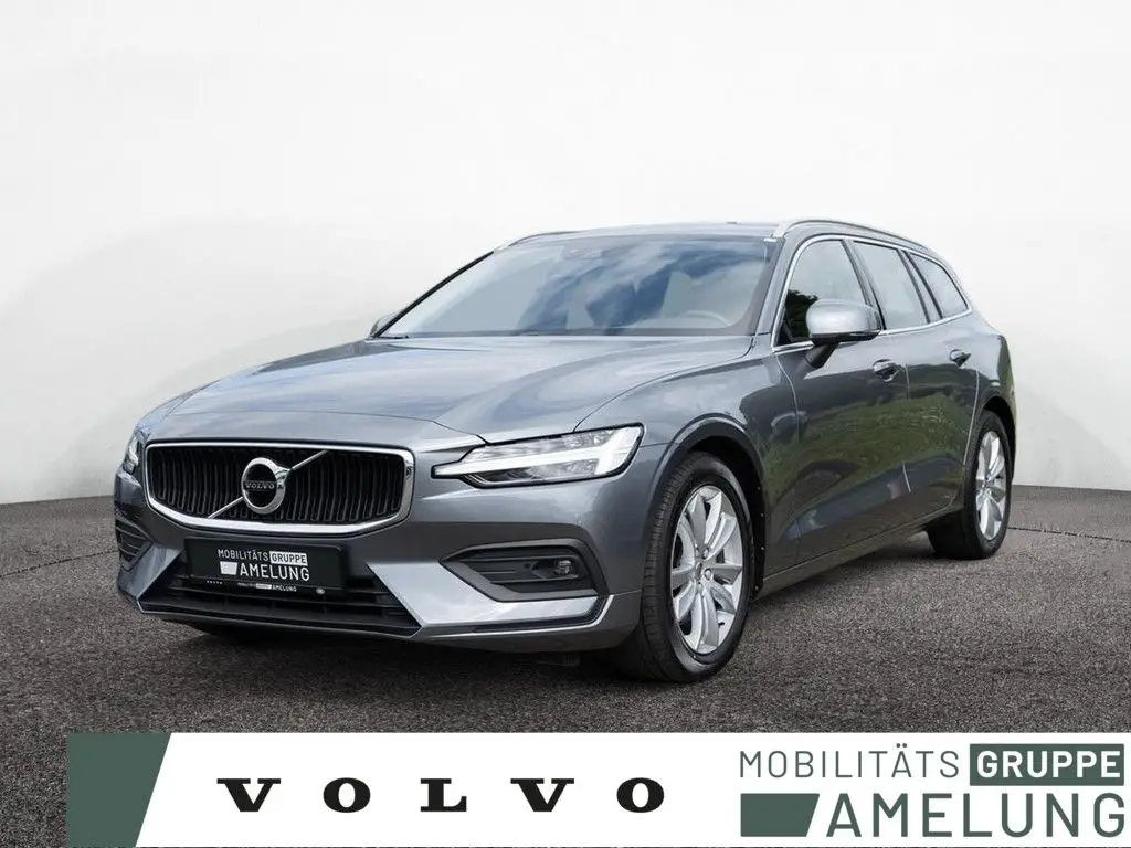 Photo 1 : Volvo V60 2021 Non renseigné