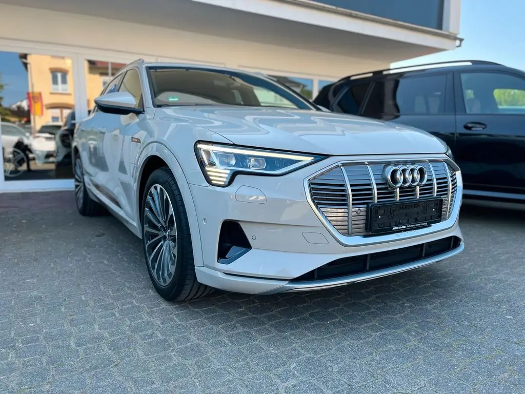 Photo 1 : Audi E-tron 2020 Not specified
