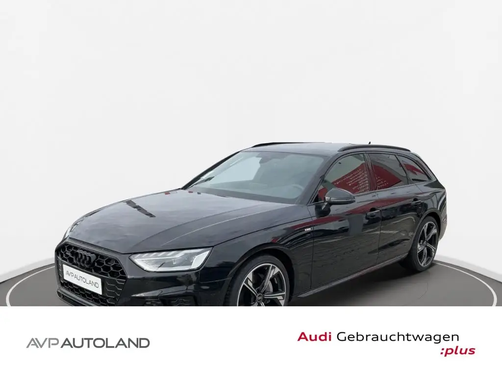Photo 1 : Audi A4 2023 Petrol