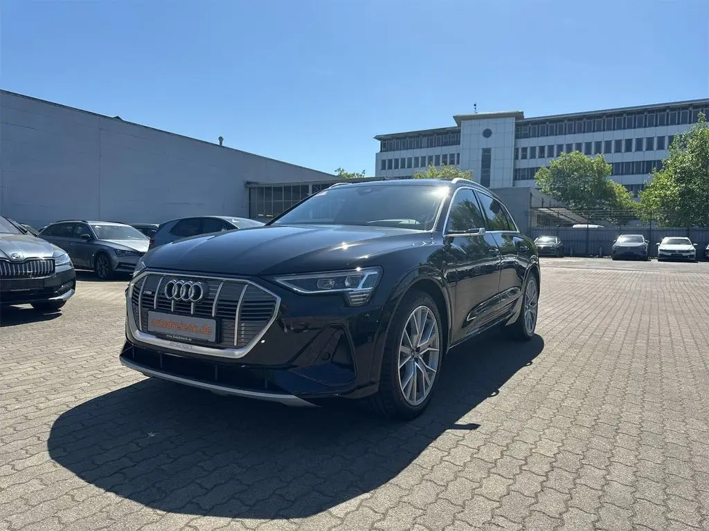Photo 1 : Audi E-tron 2021 Non renseigné