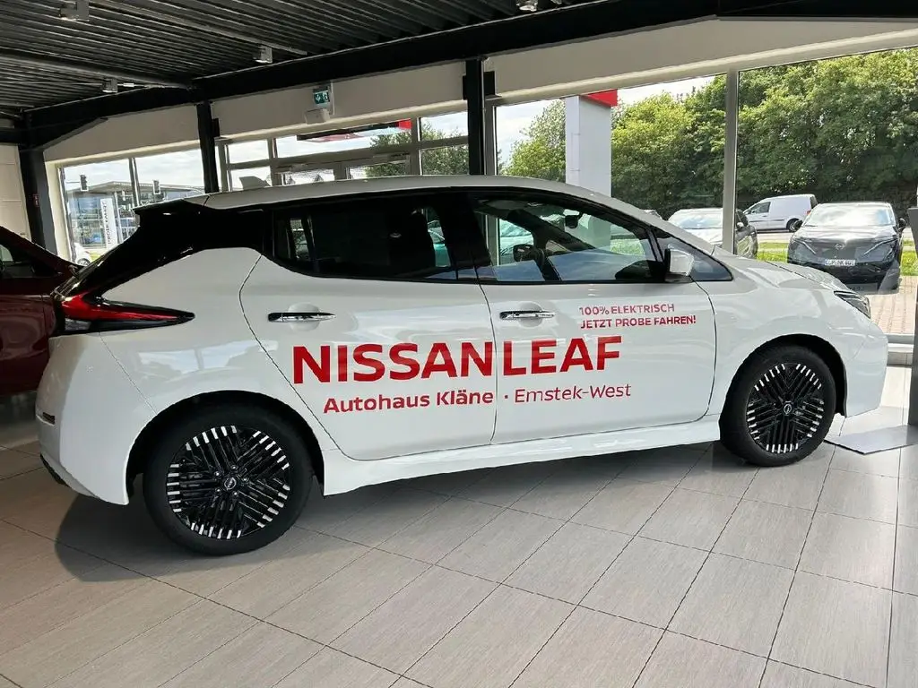 Photo 1 : Nissan Leaf 2024 Non renseigné