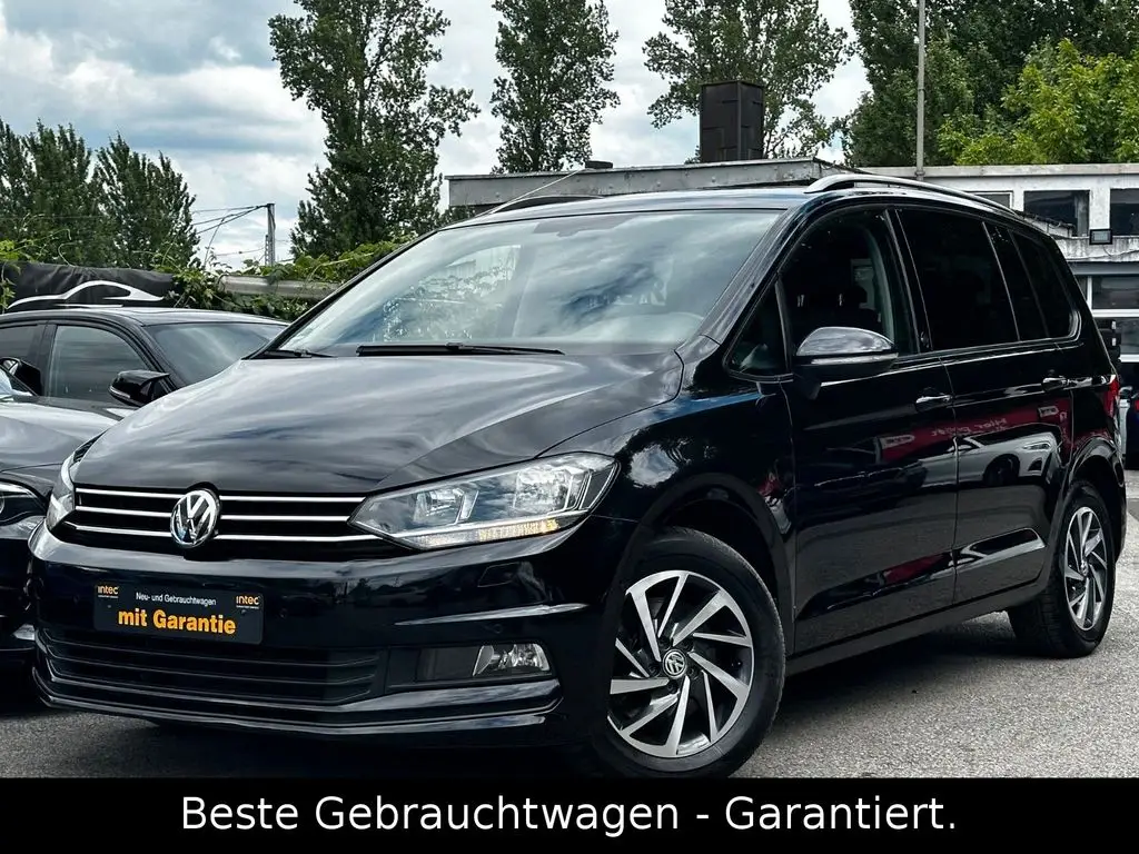 Photo 1 : Volkswagen Touran 2017 Petrol