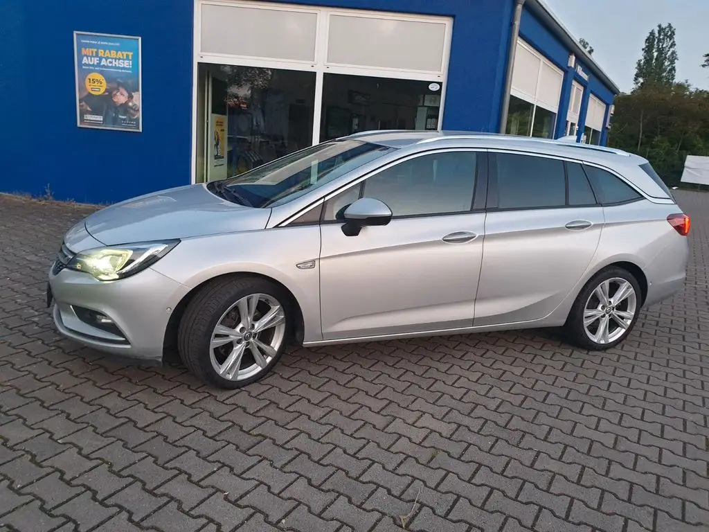 Photo 1 : Opel Astra 2019 Non renseigné