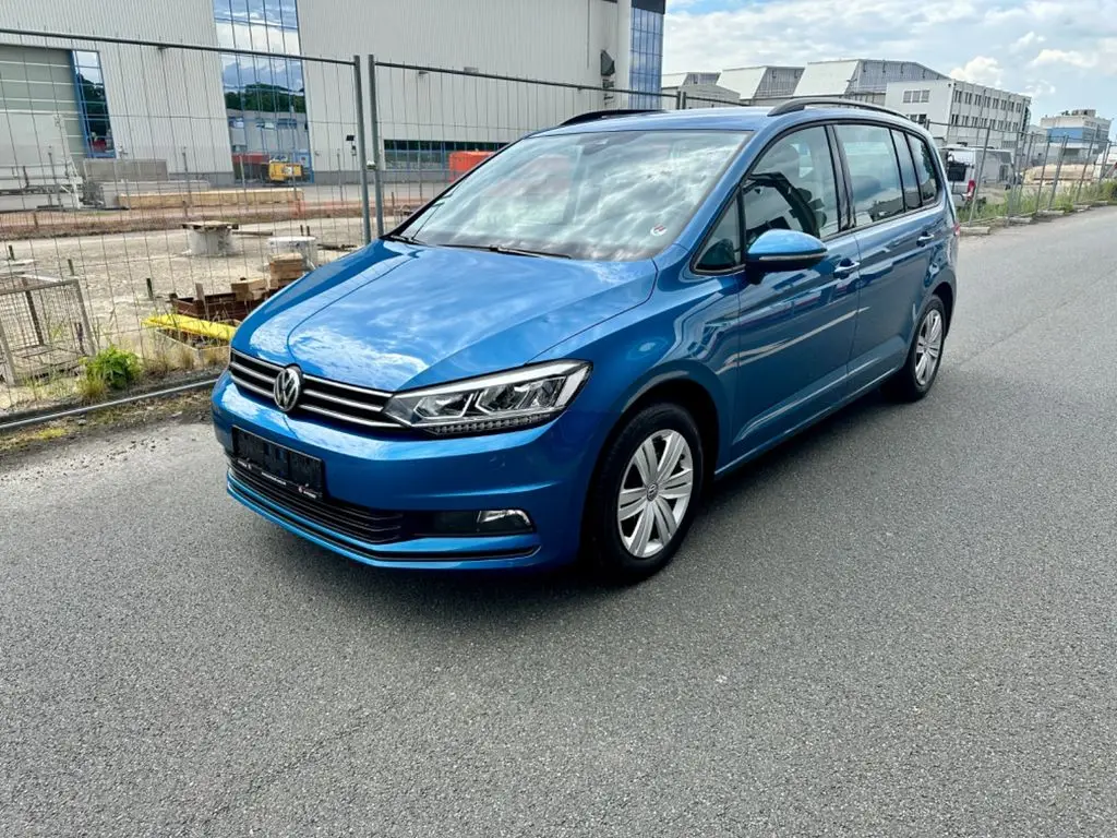 Photo 1 : Volkswagen Touran 2019 Petrol