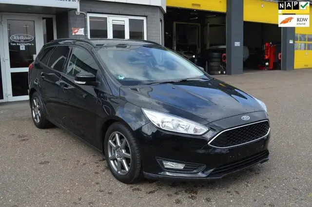 Photo 1 : FORD FOCUS Wagon 1.0 Trend AUTOMAAT