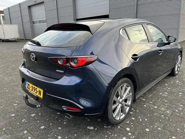 Photo 1 : Mazda 3 2019 Hybride