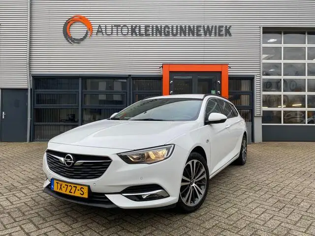 Photo 1 : Opel Insignia 2018 Petrol