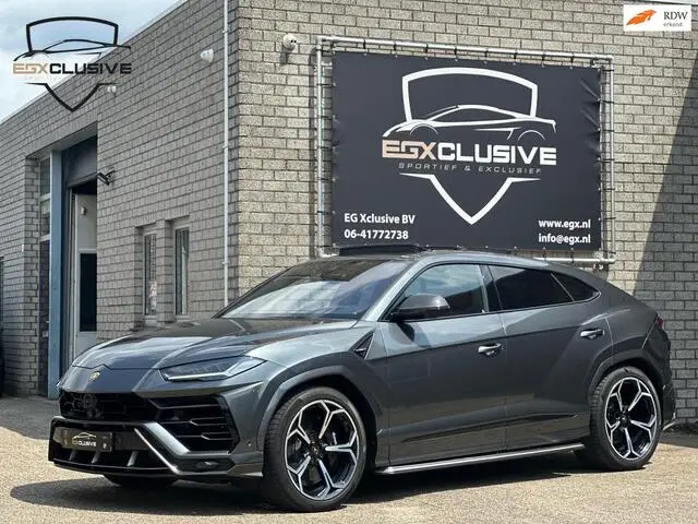 Photo 1 : Lamborghini Urus 2018 Petrol