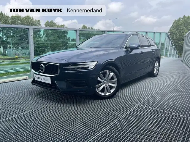 Photo 1 : Volvo V60 2022 Essence
