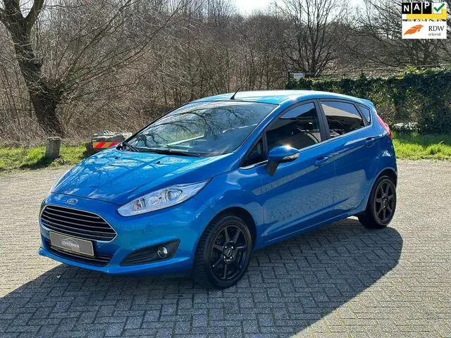 Photo 1 : Ford Fiesta 2015 Essence