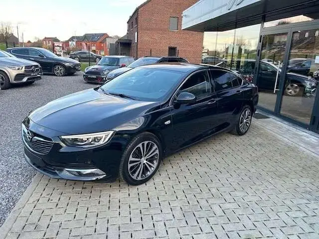 Photo 1 : Opel Insignia 2019 Petrol