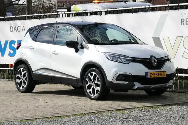 Photo 1 : Renault Captur 2018 Essence