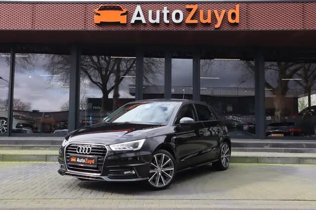 Photo 1 : Audi A1 2016 Petrol