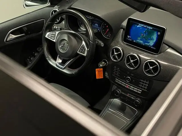 Photo 1 : Mercedes-benz Classe B 2015 Essence