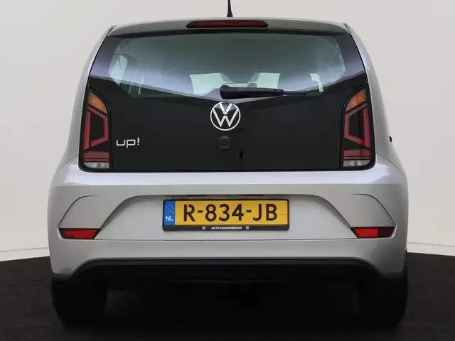 Photo 1 : Volkswagen Up! 2022 Essence