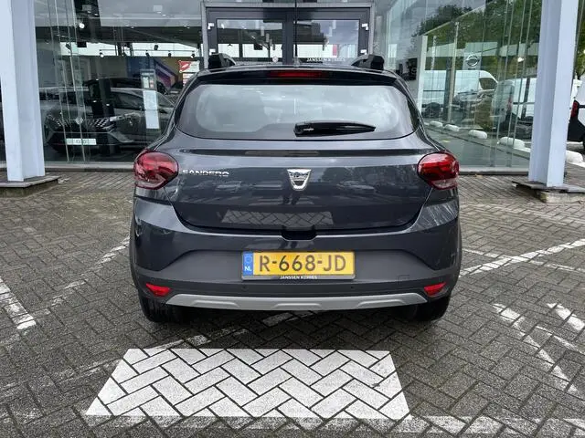 Photo 1 : Dacia Sandero 2022 Essence