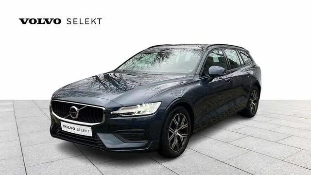 Photo 1 : Volvo V60 2022 Essence