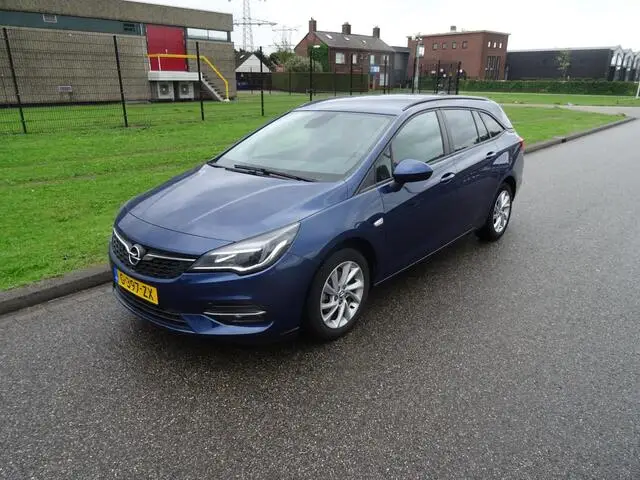 Photo 1 : Opel Astra 2020 Essence